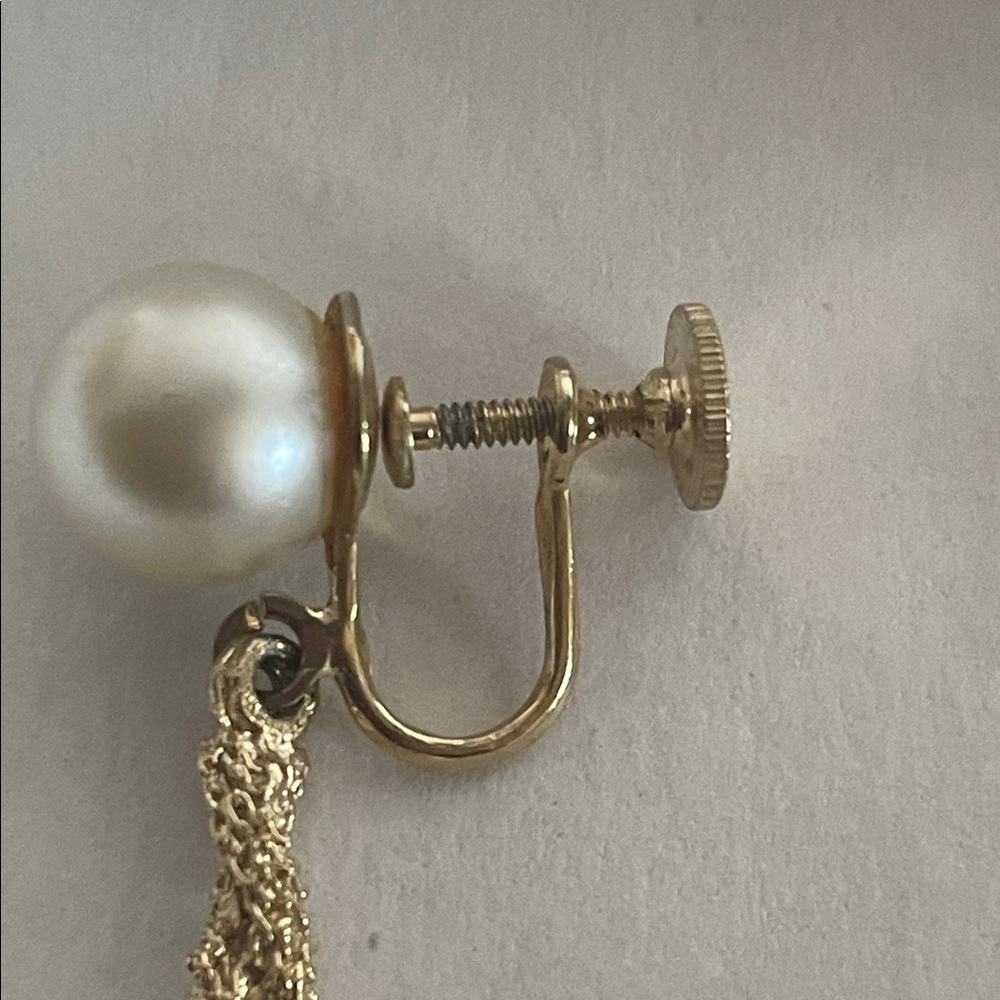 Elegant Gold-tone and Pearl Drop Earrings - no markings - Picture 10 of 10
